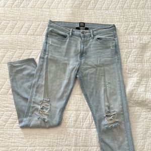 Men’s BDG Skinny Stretch Light Wash Ripped Jean